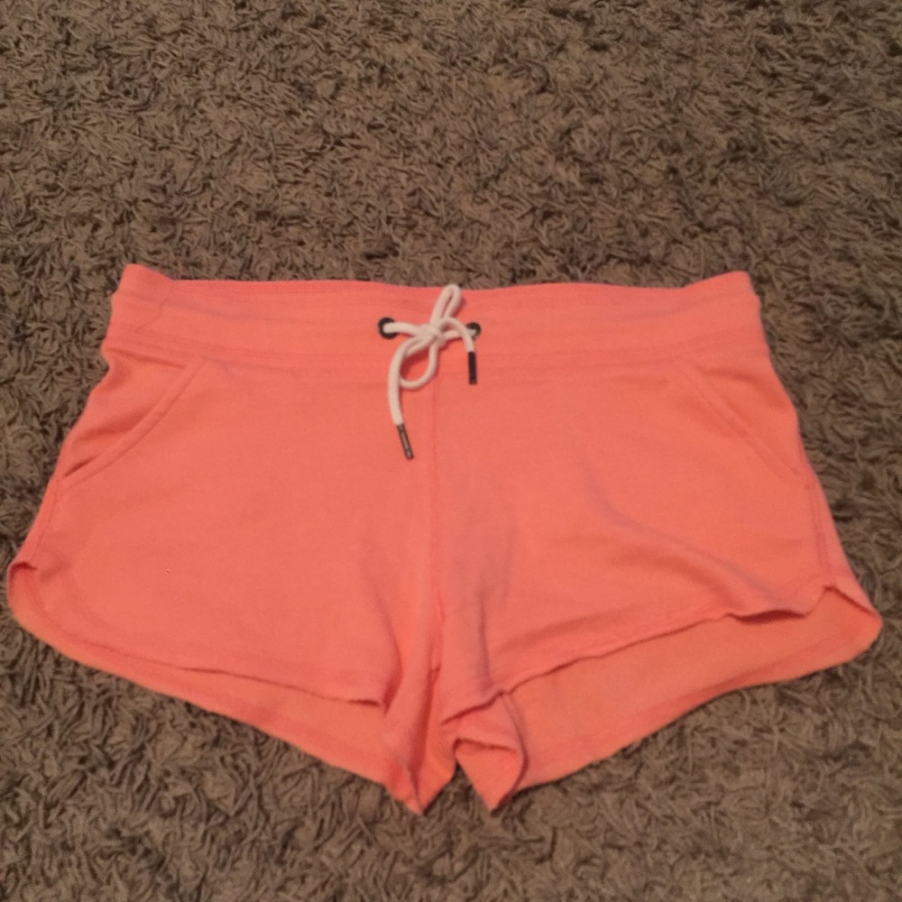 Shorts - Picture 2 of 4